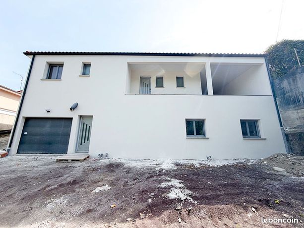 Villa 7 pièces 242 m²