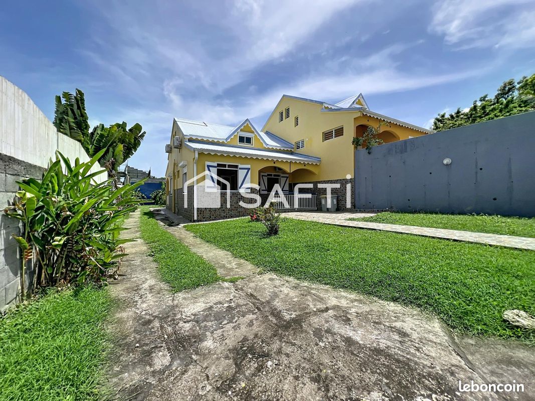 Maison 5 pièces 85 m² · à Sainte-Anne · 85 m² · 1 350 €/mois