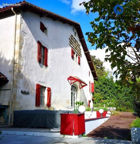 Maison 16 pièces 447 m²