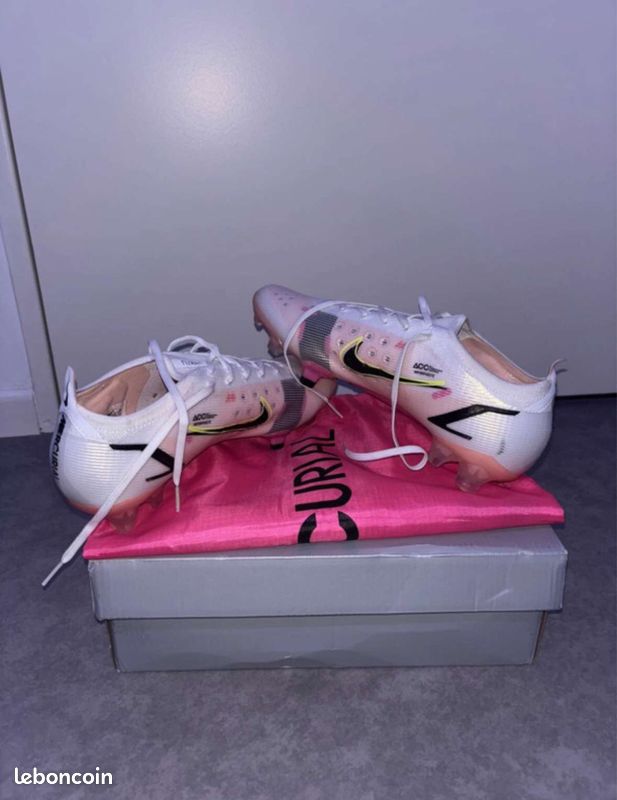 Crampon nike Elite taille 42 (image 2)