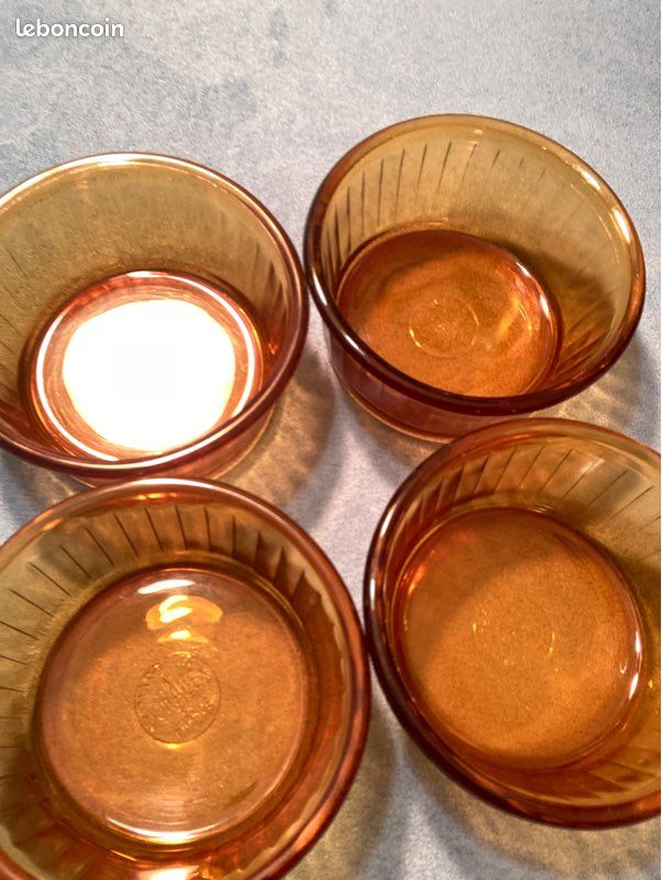 Plat Duralex en verre ambré 36 cm