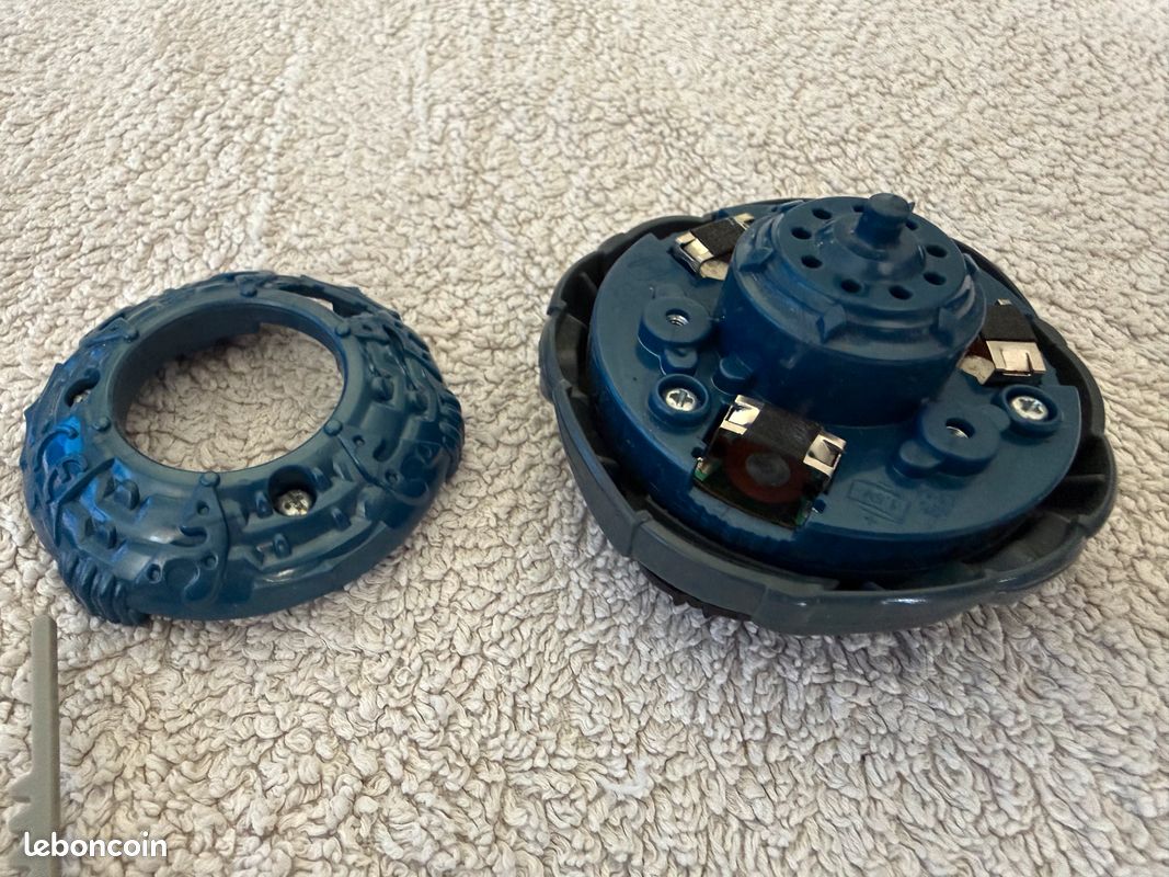 Jouet Toupie Beyblade Metal Fury Electronique (image 5)