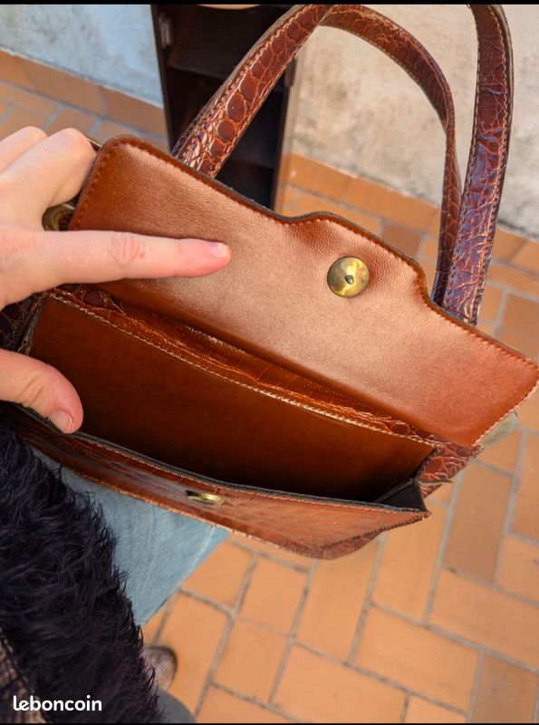 Sac à main vintage années 50/60 cuir marron croco Accessoires