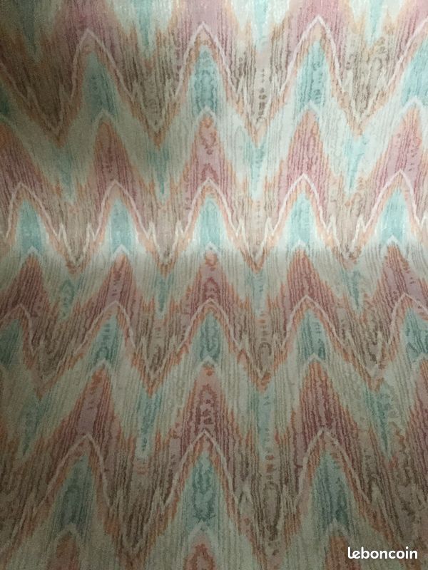 Rouleau de tissu d’ameublement (image 2)