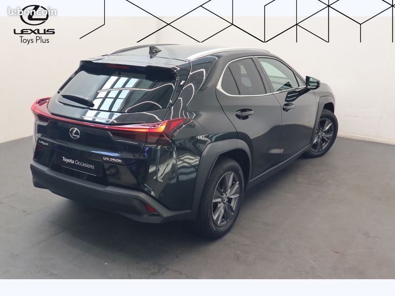 Lexus UX 250H 2WD Luxe techno (image 9)