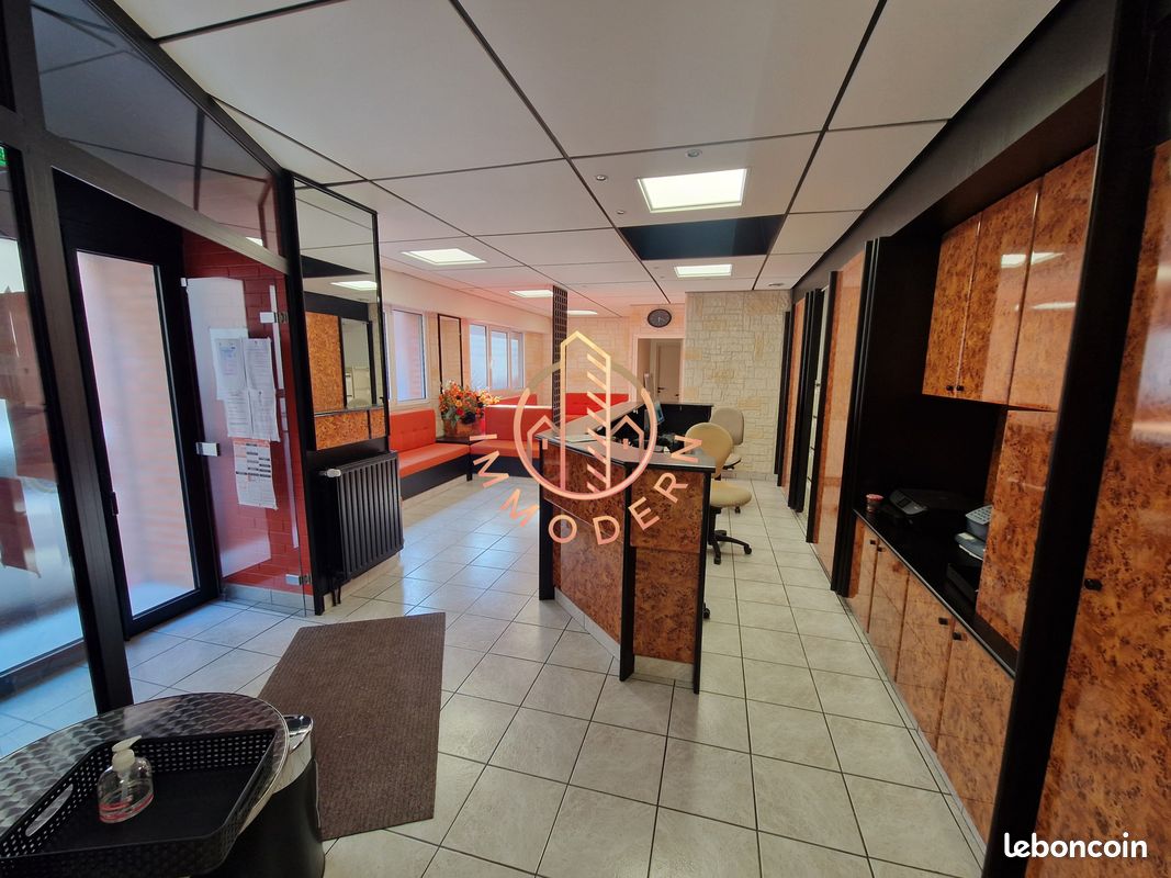 Immeuble 8 pièces 225 m² · à Bruay-la-Buissière · 225 m² · 179 900 €