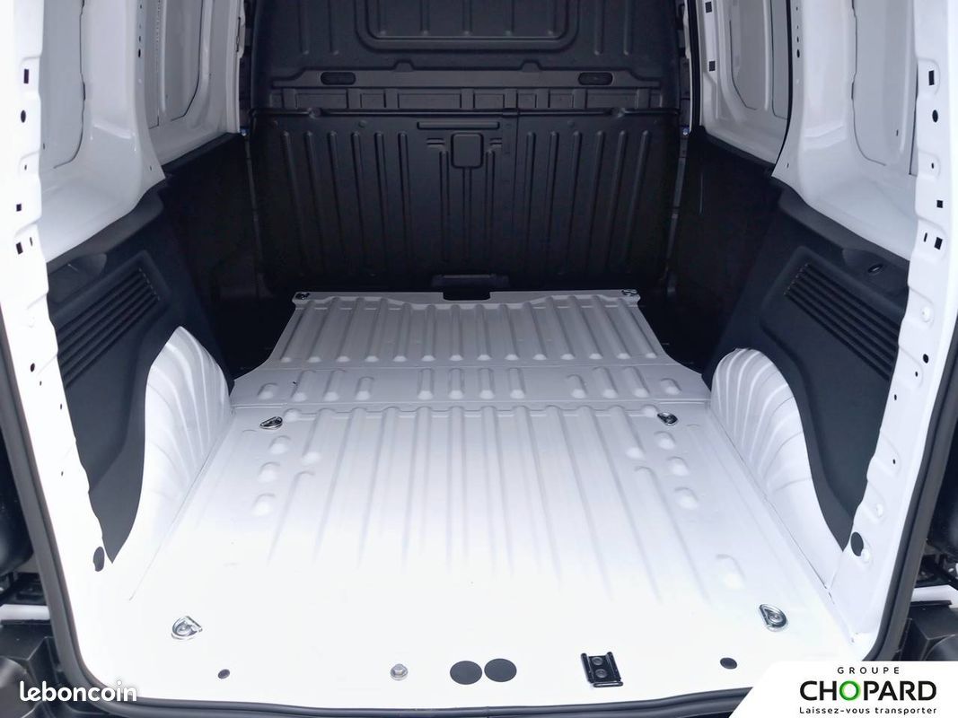 CITROEN Berlingo Essence 110 ch M Manuelle Plus (image 8)