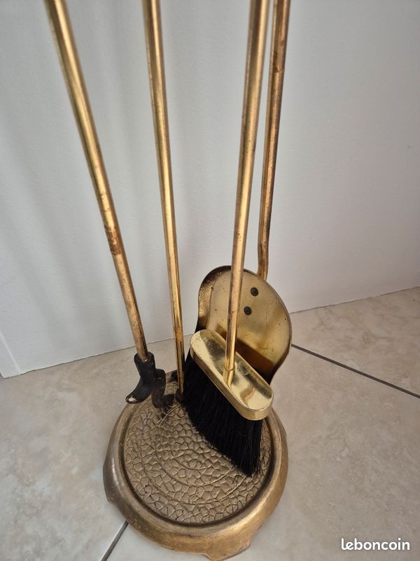 Serviteur de cheminée ancien en bronze et fer comprenant 5 pièces-fr