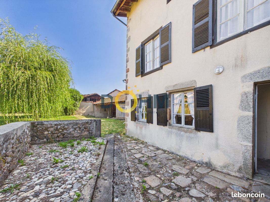 Maison 8 pièces 116 m² · à Marsac-en-Livradois · 116 m² · 90 000 €