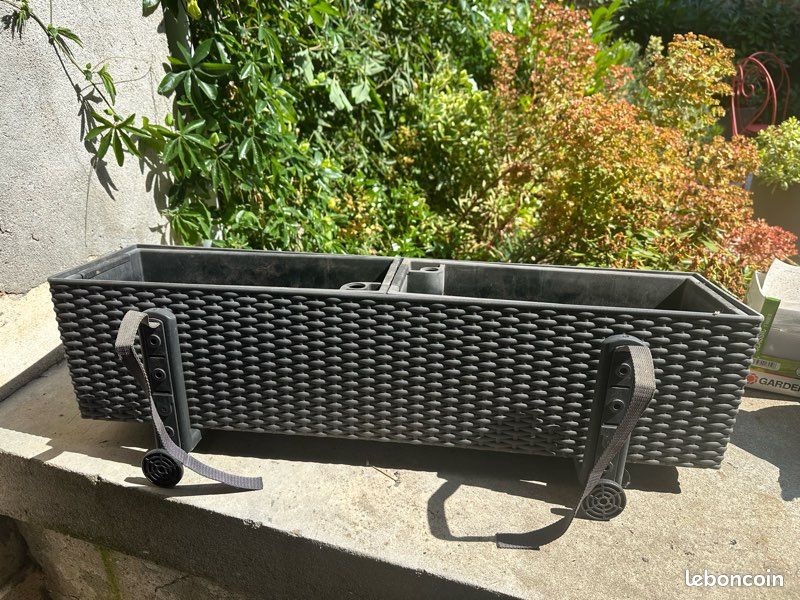 Jardinière lechuza 80cm avec fixation (image 3)