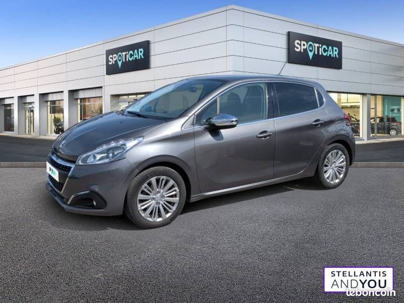 Peugeot 208 PureTech 110ch S&S EAT6 Allure (image 1)