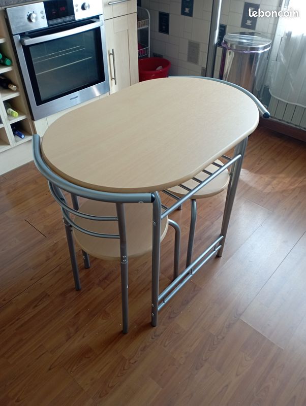 Table+2 chaises (image 1)
