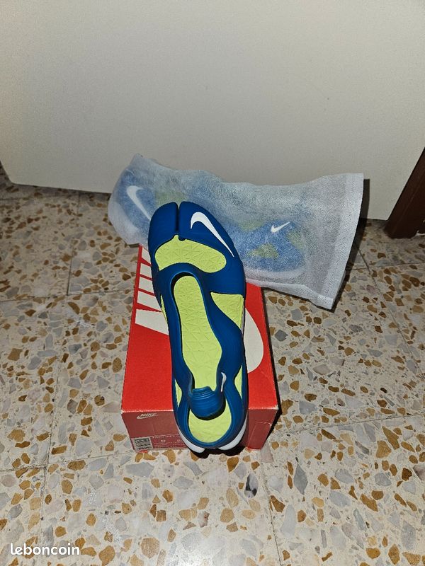 Sandales ninja rift Nike neuves Chaussures