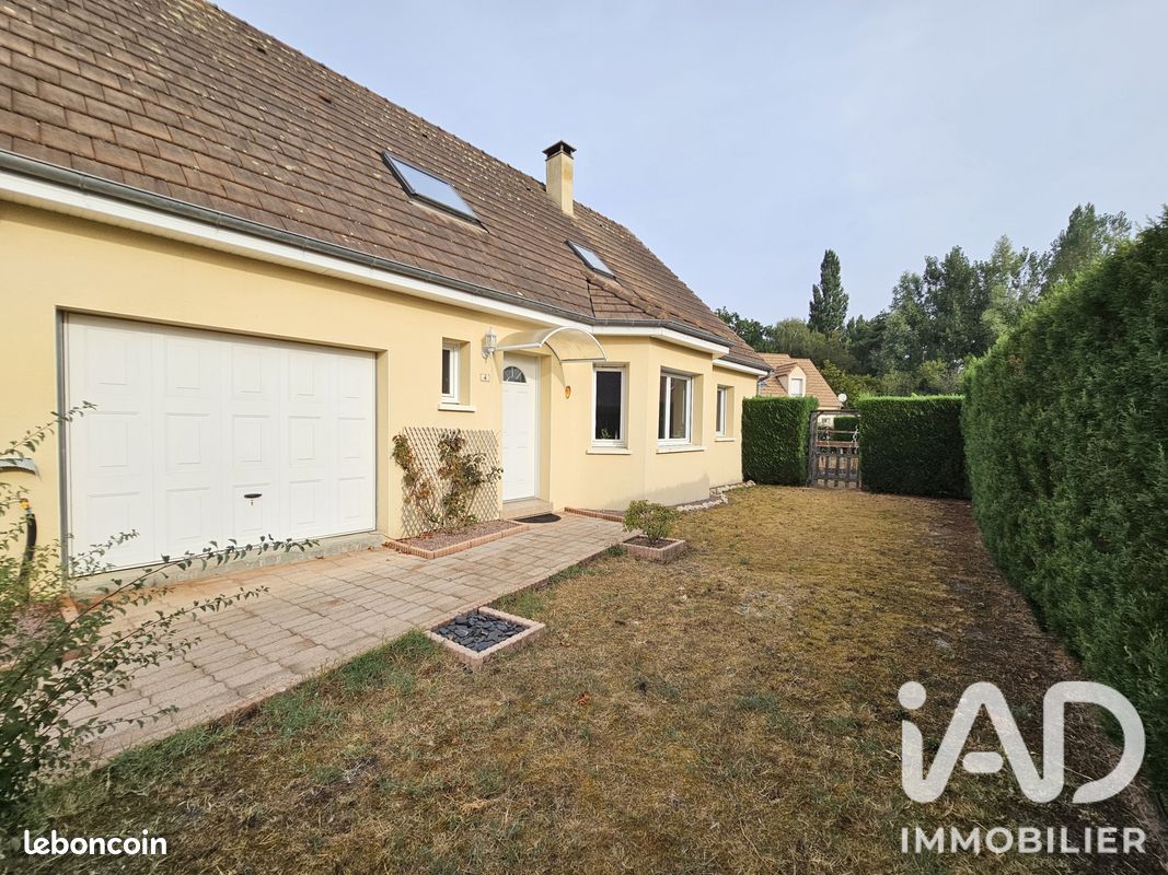 Maison 6 pièces 148 m² · à Le Breil-sur-Mérize · 148 m² · 233 500 €