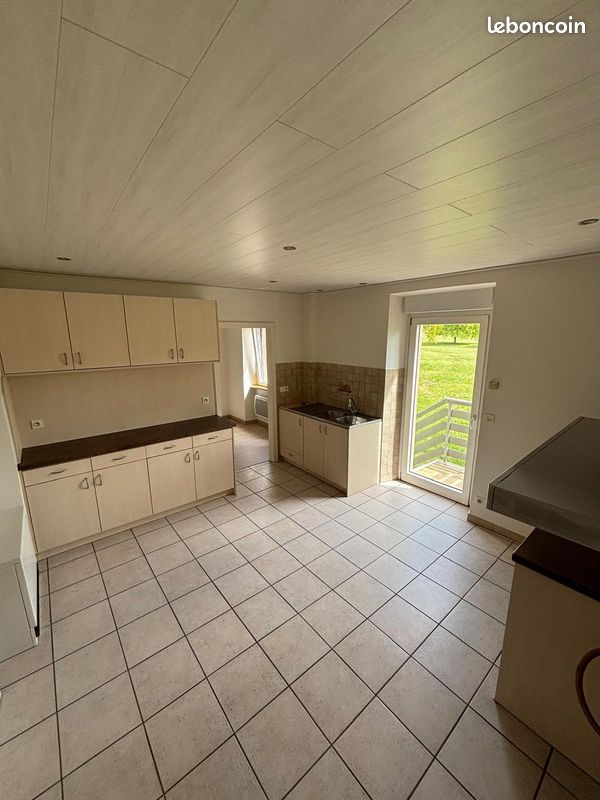 Appartement 3 pièces 87 m² · à Adamswiller · 87 m² · 690 €/mois