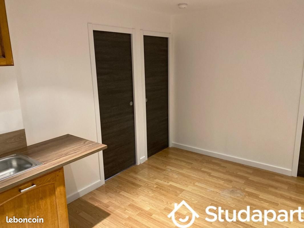 Appartement a louer grigny - 1 pièce(s) - 15 m2 - Surfyn