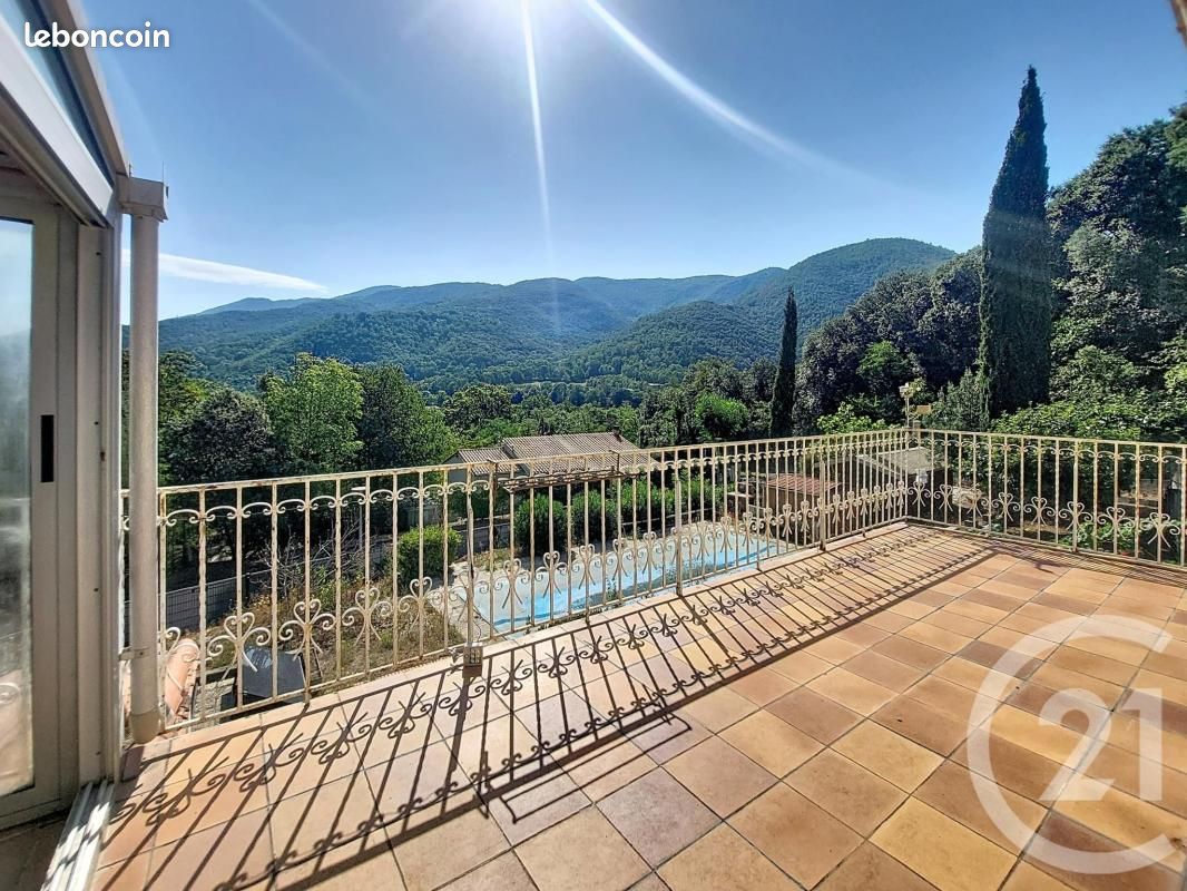 Maison 5 pièces 131 m² · à Arles-sur-Tech · 131 m² · 265 000 €