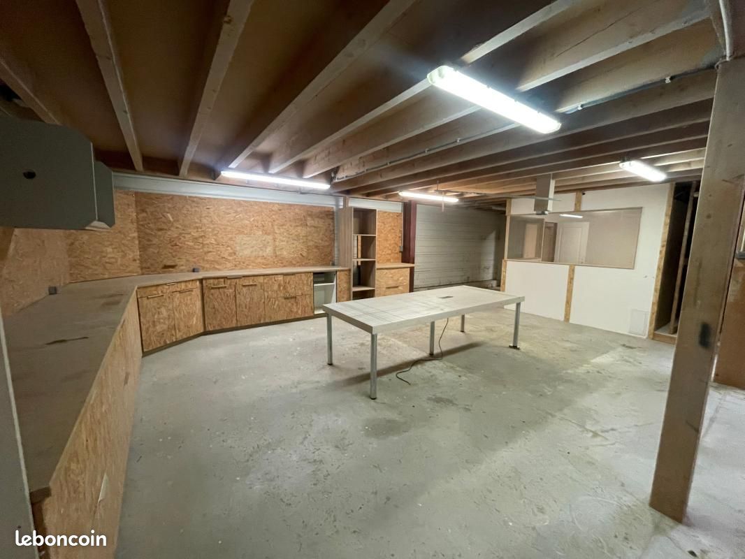 Local industriel 197 m² (image 4)