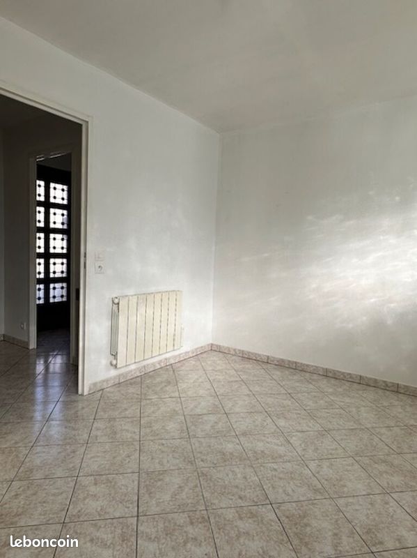 Appartement 1 pièce 24 m² · à Neuilly-en-Thelle · 24 m² · 465 €/mois