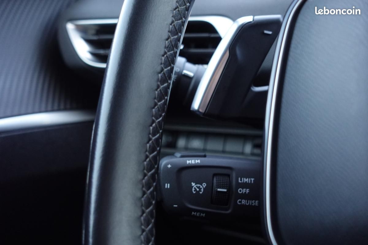 Peugeot 3008 130CH EAT8 ALLURE + FILET DE RETENUE/ 1ÈRE MAIN/ GARANTIE 12 MOIS (image 15)