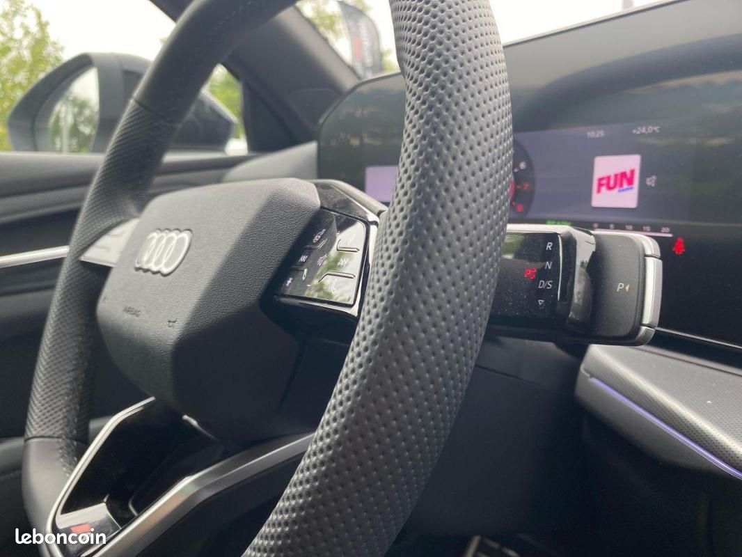 Audi Q3 TFSI 150 CH HYBRIDE S tronic 7 (image 8)