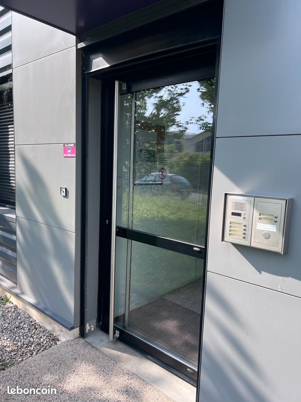 Location Bureau meublé 13m² individuel en ZFU (image 3)
