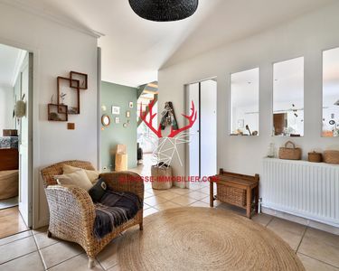 Maison 750 000 € - 233 m²