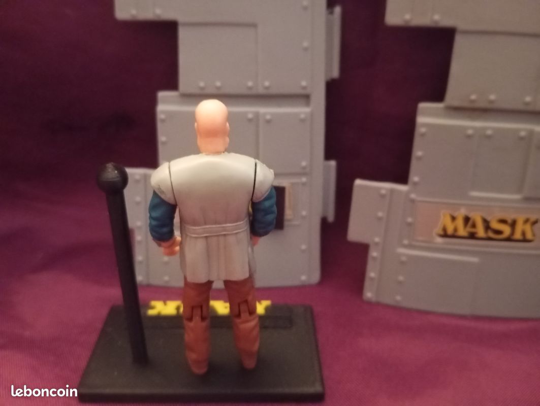 Kenner M.A.S.K. Alex Sector & Buddy Hawks Figures With Masks From