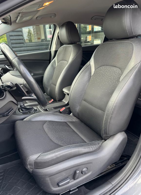 HYUNDAI I30 FASTBACK 1.4 T-GDI 140Ch CREATIVE - SUIVI CONSTRUCTEUR - ATTELAGE - CARPLAY (image 8)