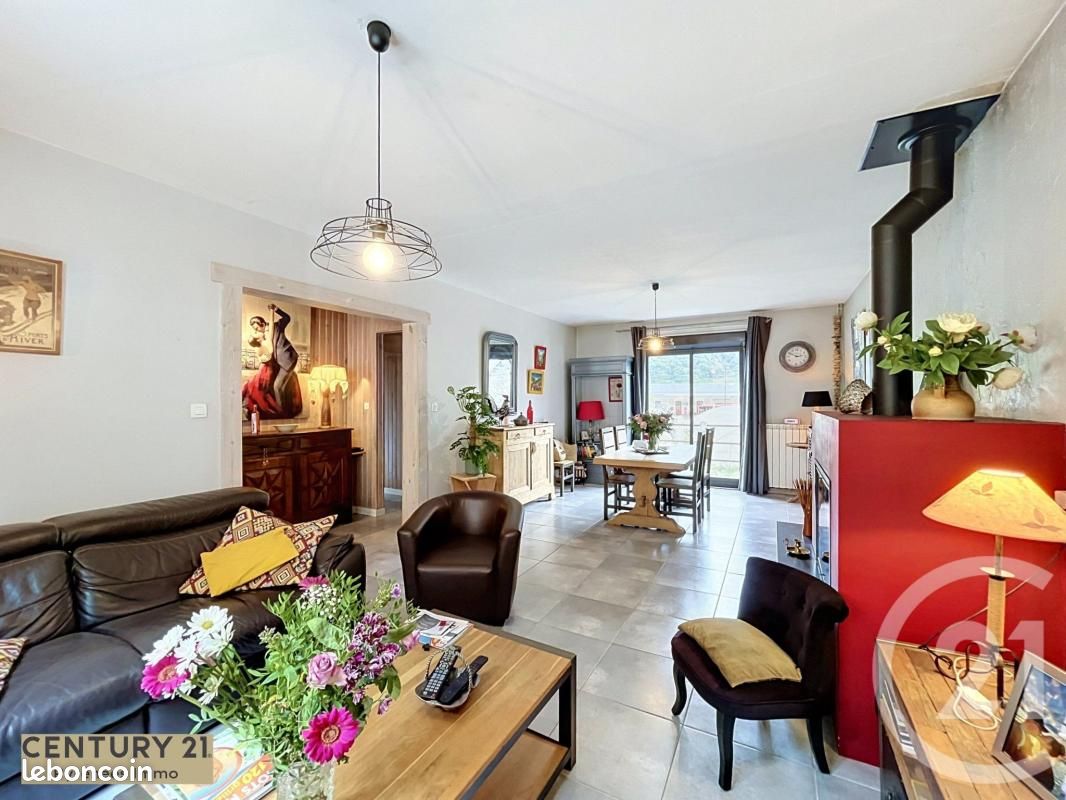 Maison 11 pièces 225 m² · à Bagnères-de-Luchon · 225 m² · 445 000 €
