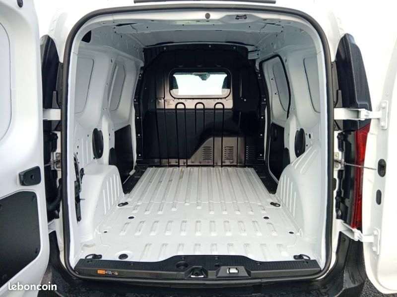 Renault Express Van KANGOO 15 825 HT 1.5 Blue dCi 95ch Confort (image 6)