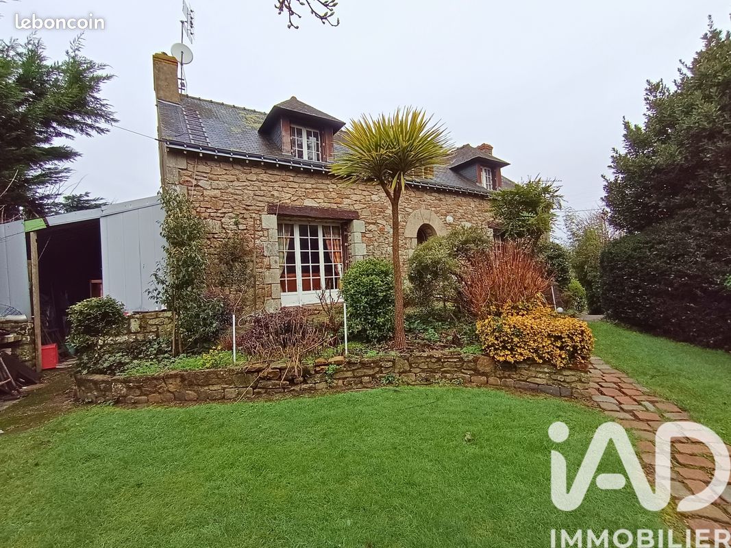 Maison 7 pièces 107 m² · à Rédené · 107 m² · 180 000 €