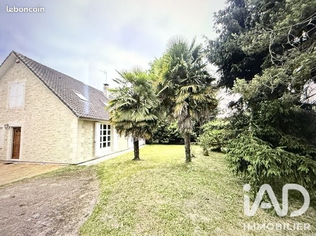 Maison 7 pièces 168 m² · à Saint-Pierre-des-Fleurs · 168 m² · 339 000 €
