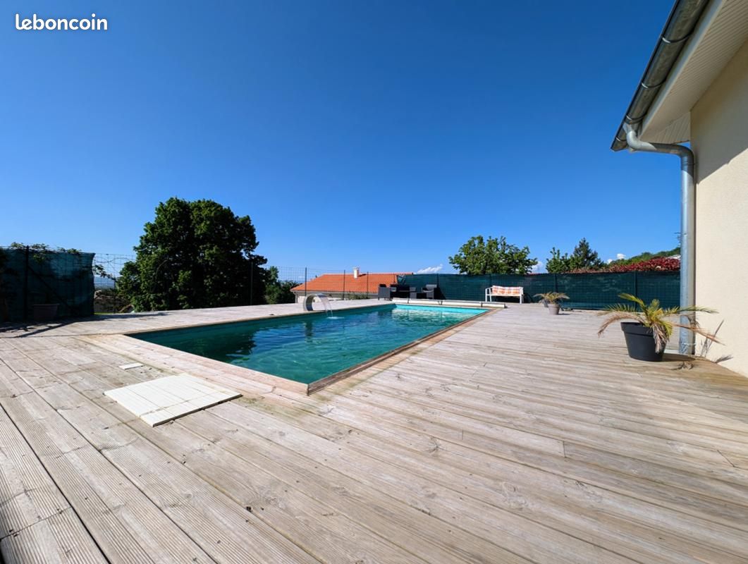 Maison 6 pièces 195 m² · à Sonnay · 195 m² · 392 000 €