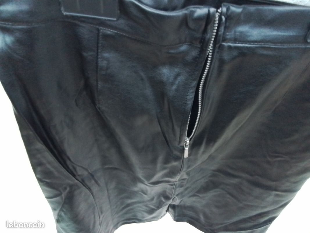 Jupe simili cuir blanche porte taille 38 (image 5)