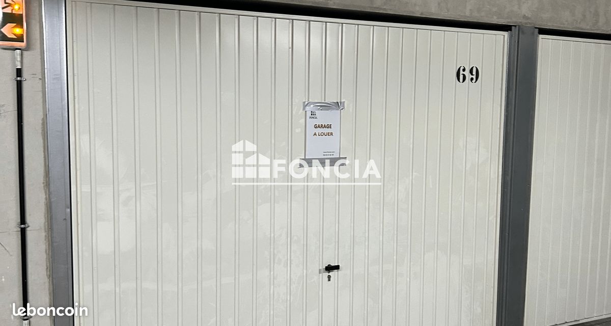 Garage · à Martigues · 120 €/mois