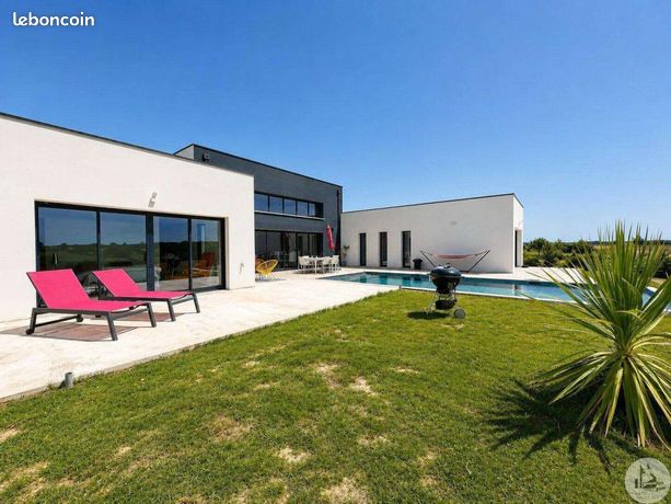 Maison 6 pièces 219 m²