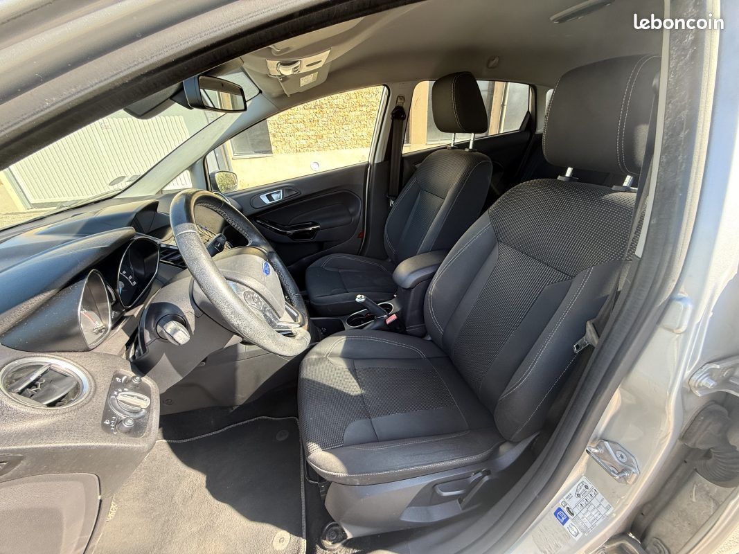 Ford fiesta 1.5 tdci 95 titanium 2016 (image 10)