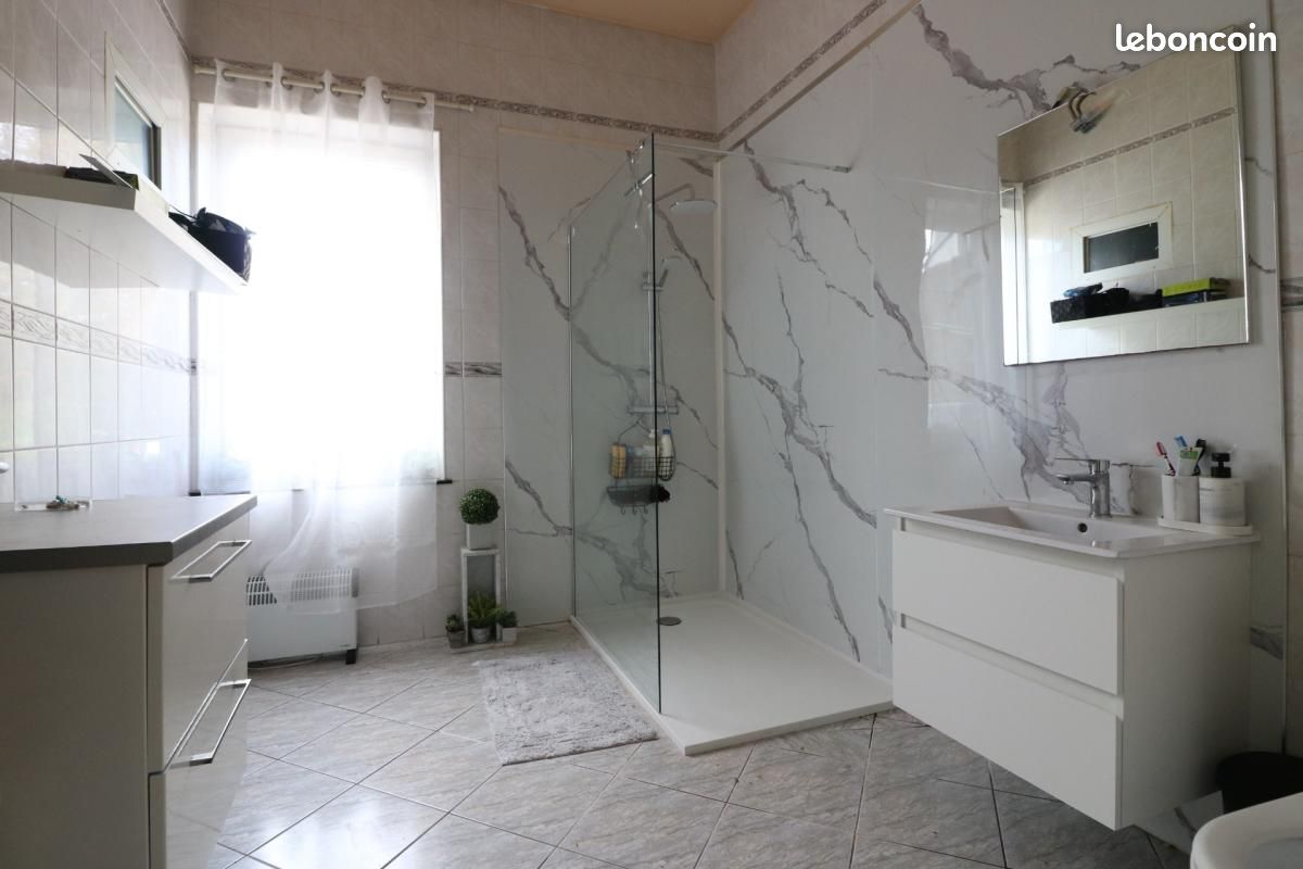 Maison 9 pièces 205 m² · à Uckange · 205 m² · 285 000 €