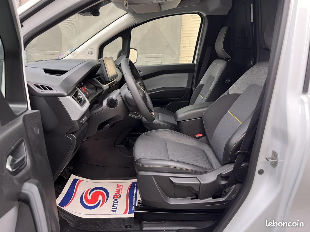 RENAULT KANGOO L1 1.3 TCe - 130 - EDC III VAN FOURGON L1 Extra (image 6)