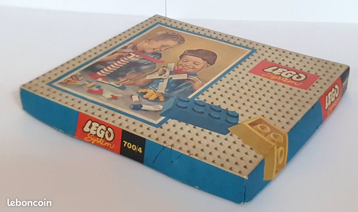 Lego vintage RARE : boite universelle 700-4 (image 2)
