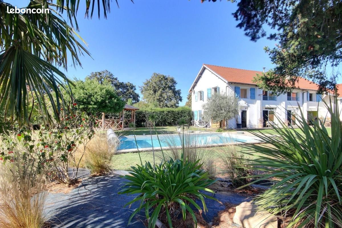 Maison 6 pièces 242 m² · à Gomer · 242 m² · 422 000 €