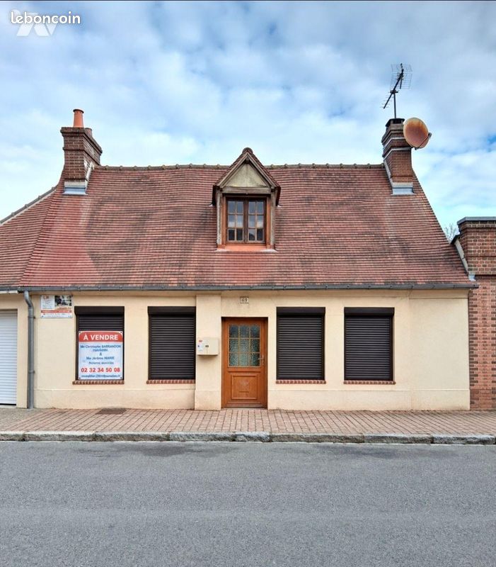 Maison 4 pièces 68 m² · à Mesnils-sur-Iton · 68 m² · 101 000 €