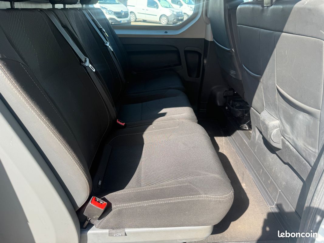 Renault trafic 2.0 l dci 120 ch cabine approfondie 6 places grand confort (image 6)