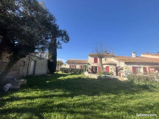 Mas 6 pièces 140 m²
