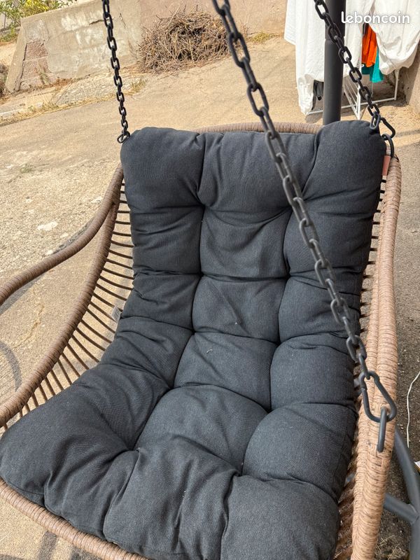 Grand fauteuil suspendu (image 3)