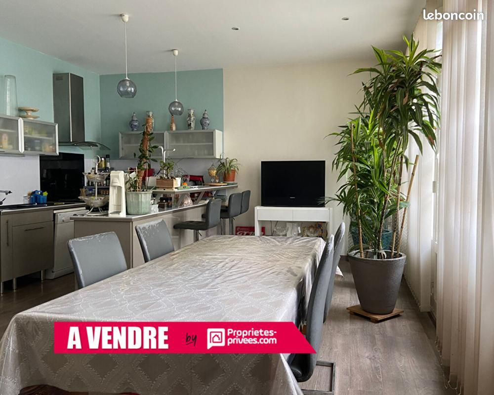 Immeuble 8 pièces 162 m² · à Sablé-sur-Sarthe · 162 m² · 113 990 €