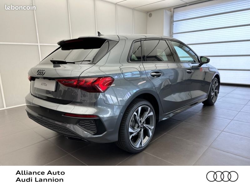 Audi A3 Sportback 40 TFSI e 204ch S line S tronic 6 (image 4)