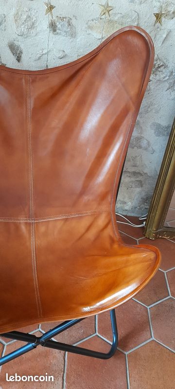 Fauteuil papillon cuir fauve TBE (image 8)