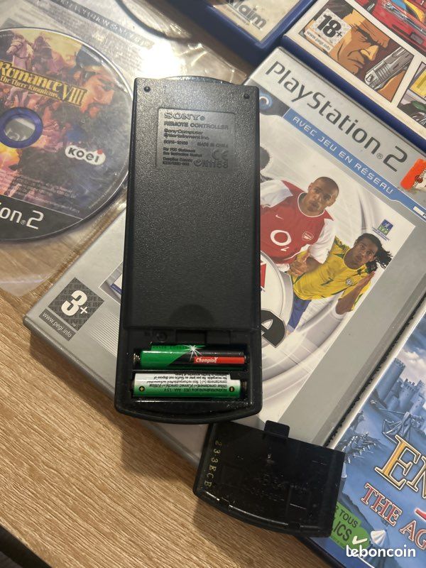 PlayStation 2 (image 4)